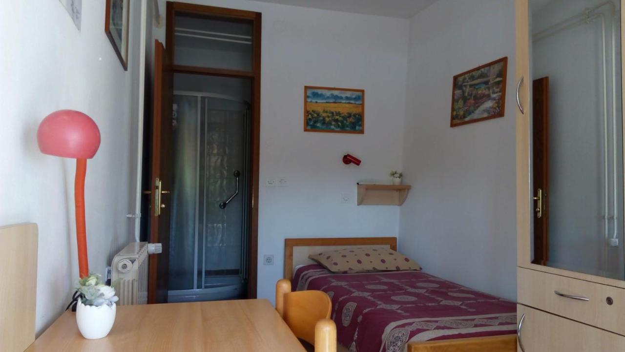 Accomodation Pertout Nova Gorica Exterior photo